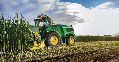 John Deere lança novas séries F8 e F9 de colhedoras de forragem autopropelidas