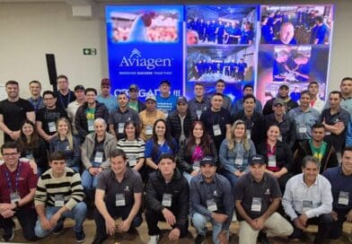 Conexão Aviagen In Company fortalece parceria com a Avícola Pato Branco em evento técnico